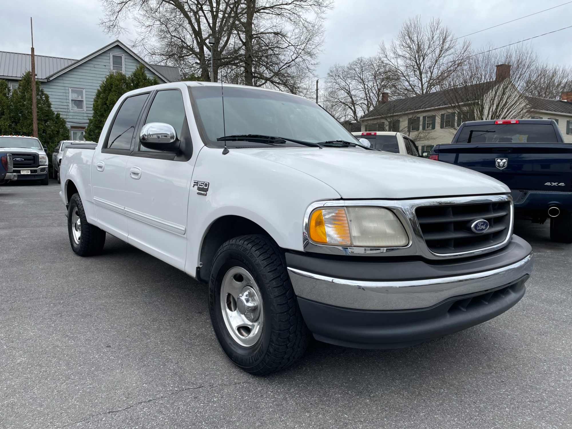 photo of 2001 Ford F-150 Harley-Davidson Edition SuperCrew 2WD